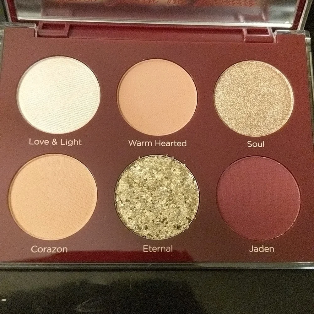 Eyeshadow Palette